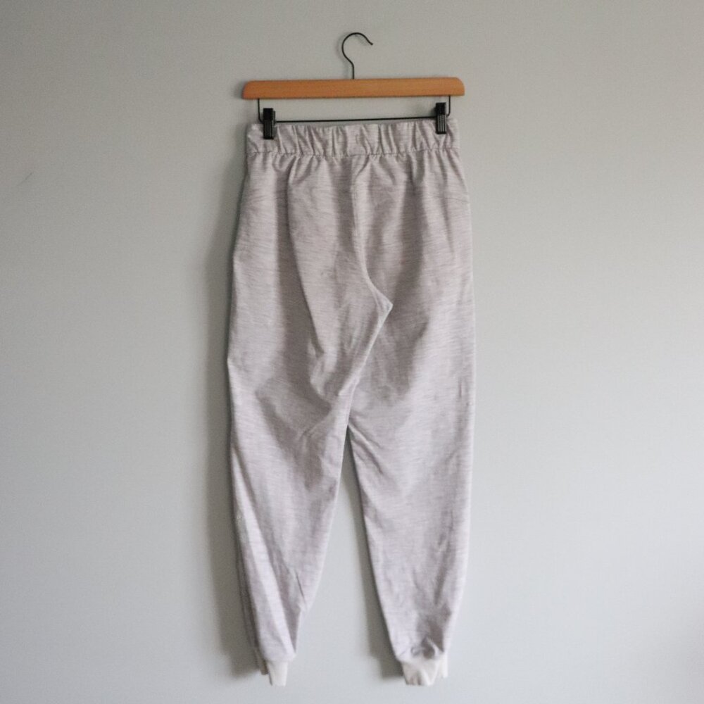 Lululemon Womens White Sz 4 On The Fly Pull On Athletic Stretch Luxtreme Joggers - Picture 3 of 14